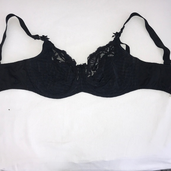 Elegant Black Lace Bra - Picture 2 of 6